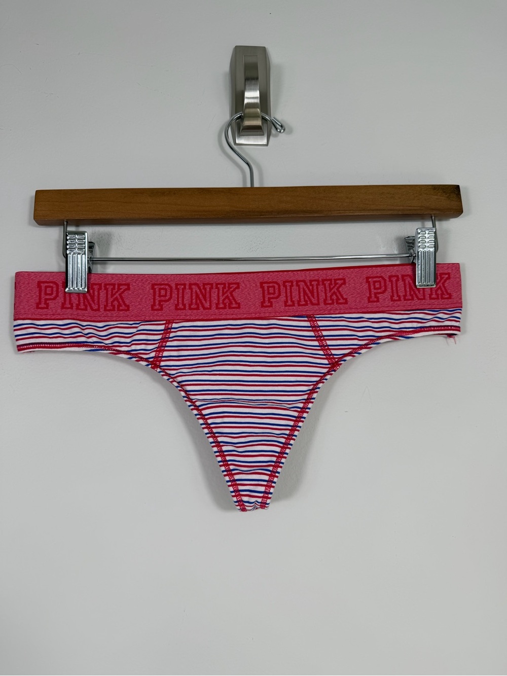 VS PINK Rare 2016 Wide Logo Low Rise Thong Red White Blue Striped L